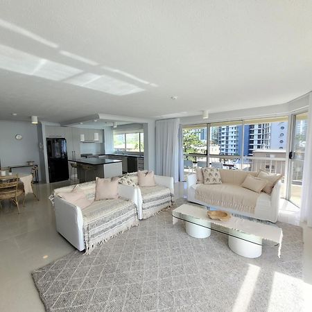 Surfers Chalet Gold Coast Exterior photo