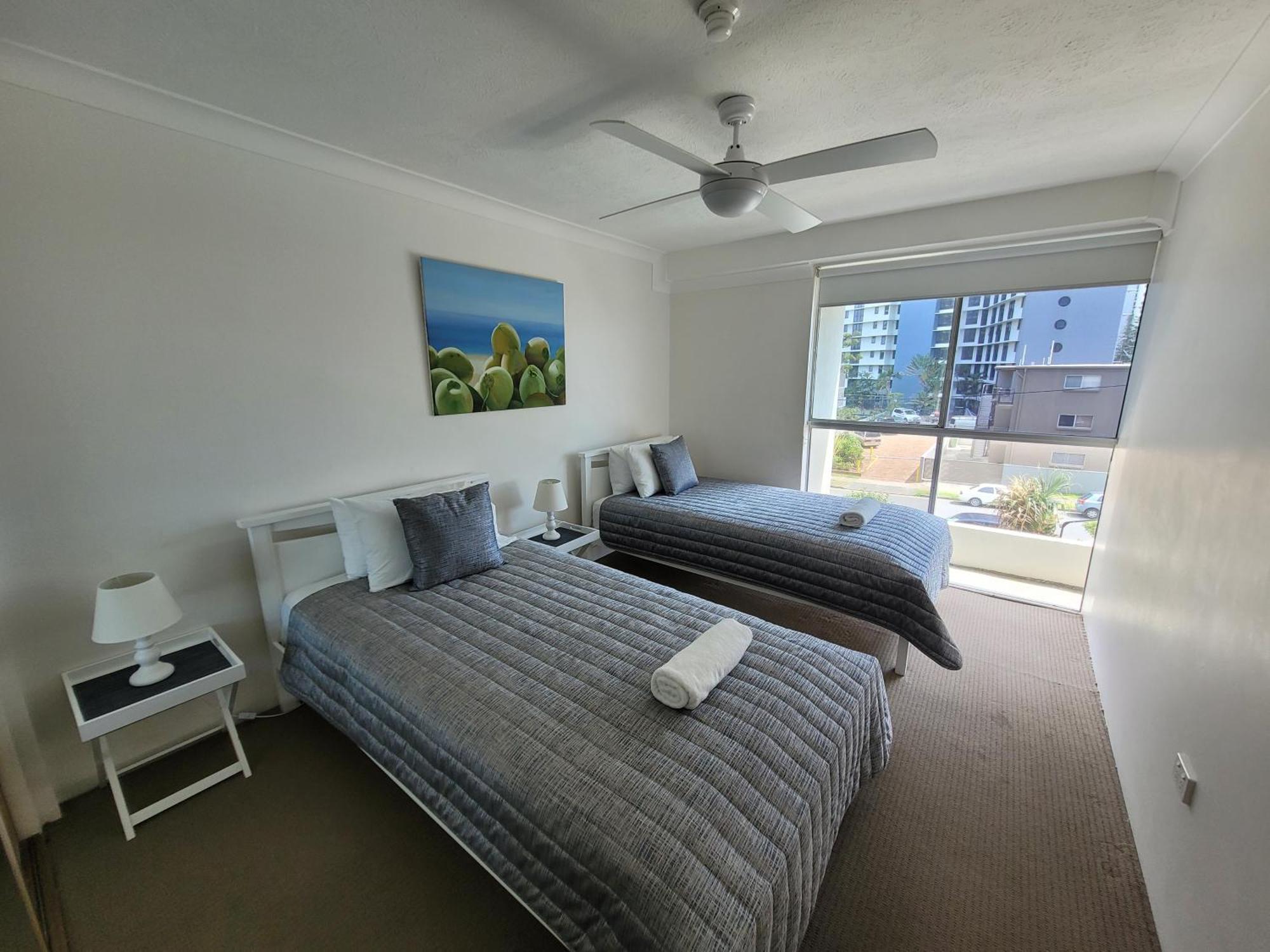 Surfers Chalet Gold Coast Room photo